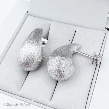 Stříbrné náušnice KAPKY na puzetu